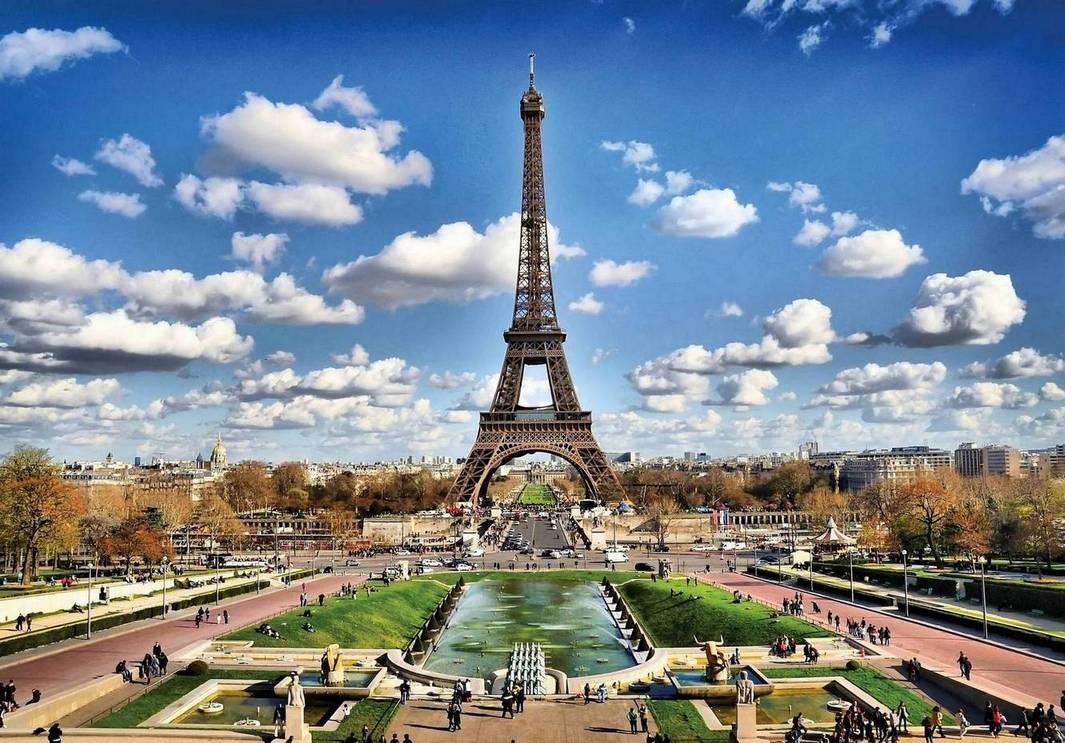 Cheatwell Games - World's Smallest Eiffel Tower - 1000 Piece Jigsaw Puzzle